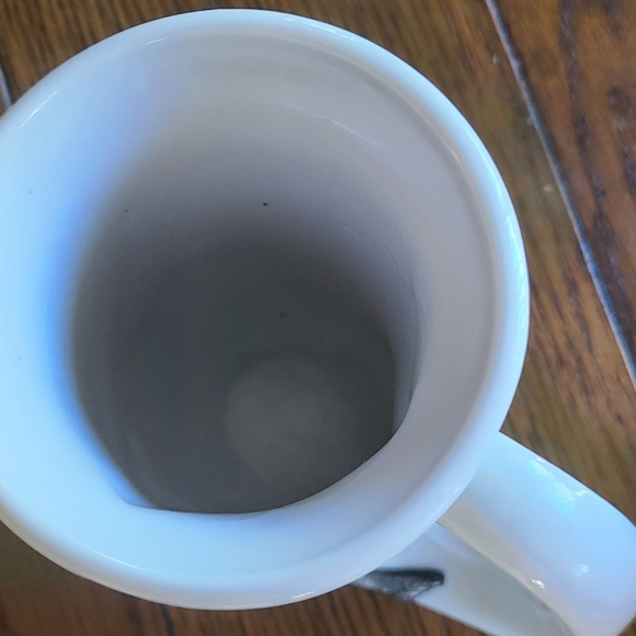 Set of horn shaped mugs Ocra whale and Beluga whale with seagulls Alaska - Picture 3 of 13